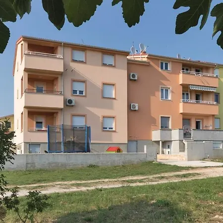 Soba Sanja Apartment Pula Exterior photo